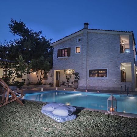 Villa Corina Near The Airport Kouvarás Extérieur photo
