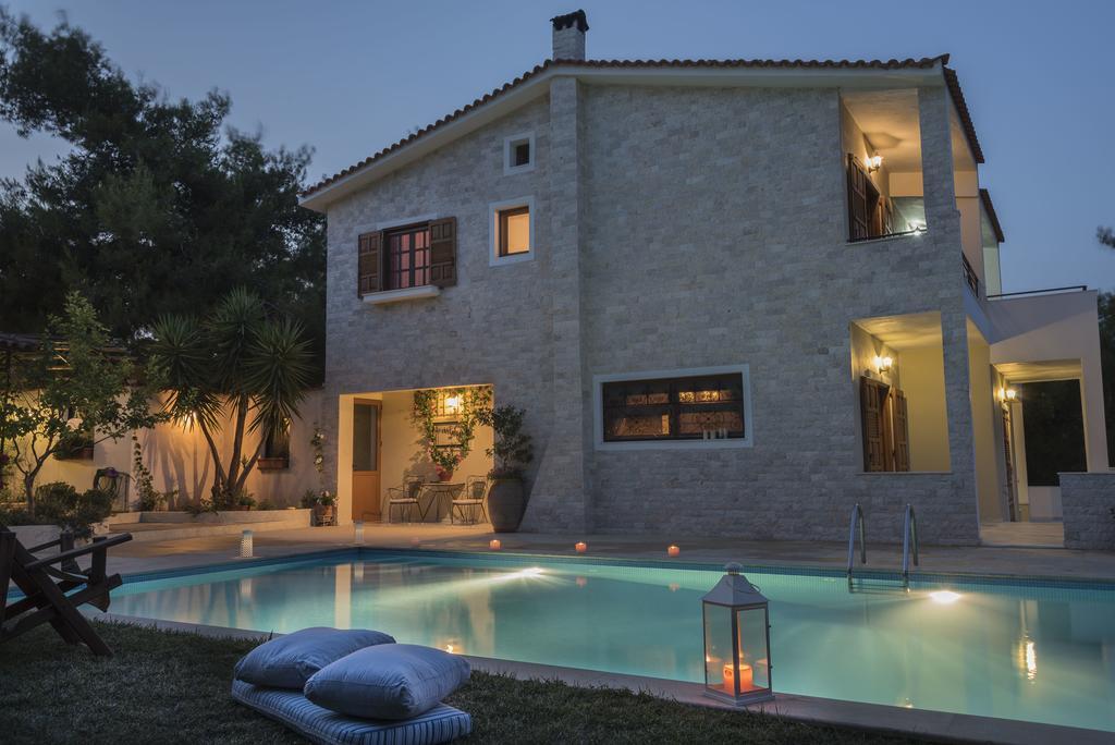 Villa Corina Near The Airport Kouvarás Extérieur photo