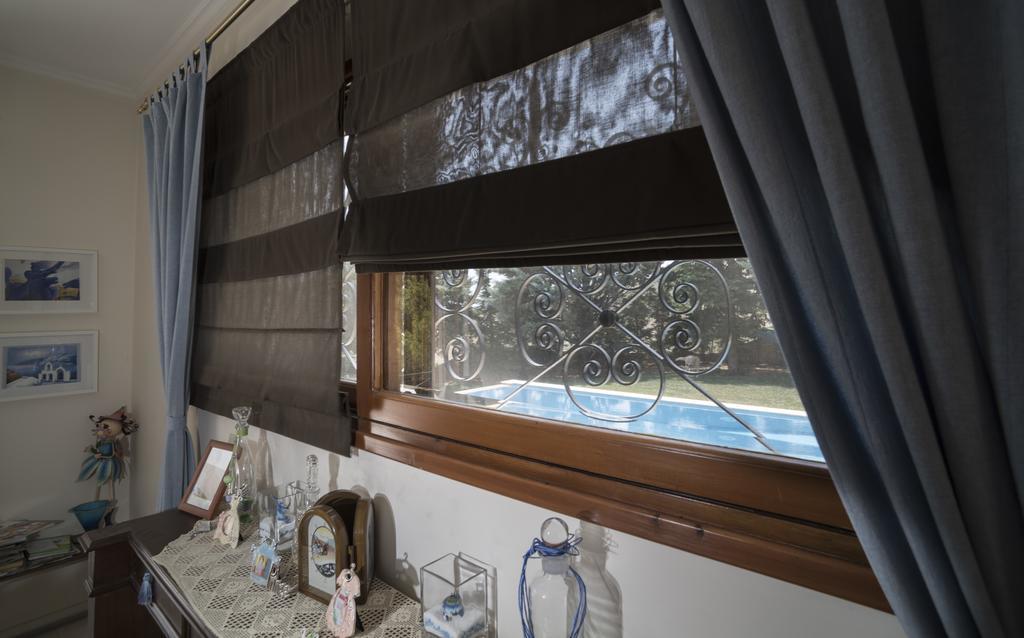 Villa Corina Near The Airport Kouvarás Extérieur photo